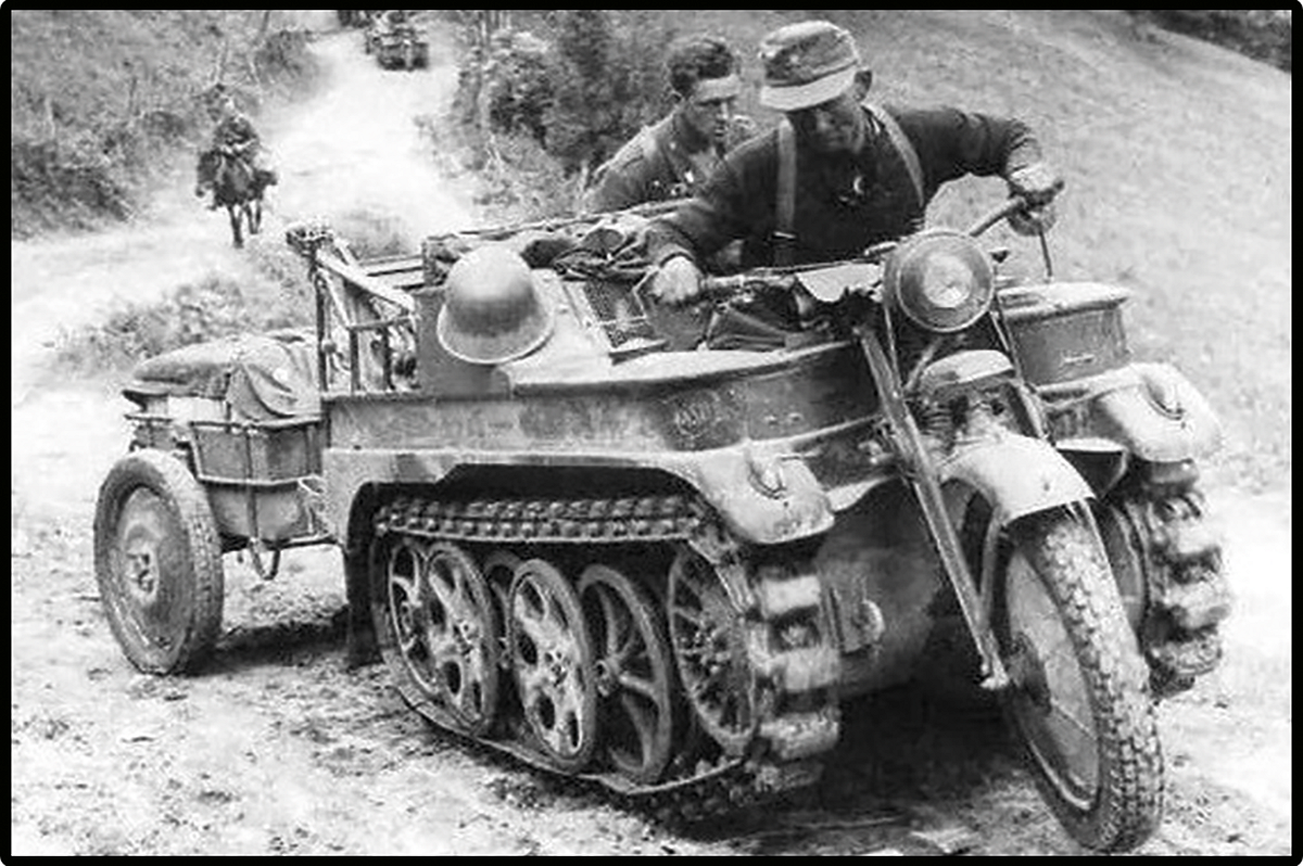 COBI 2681 Kettenkrad