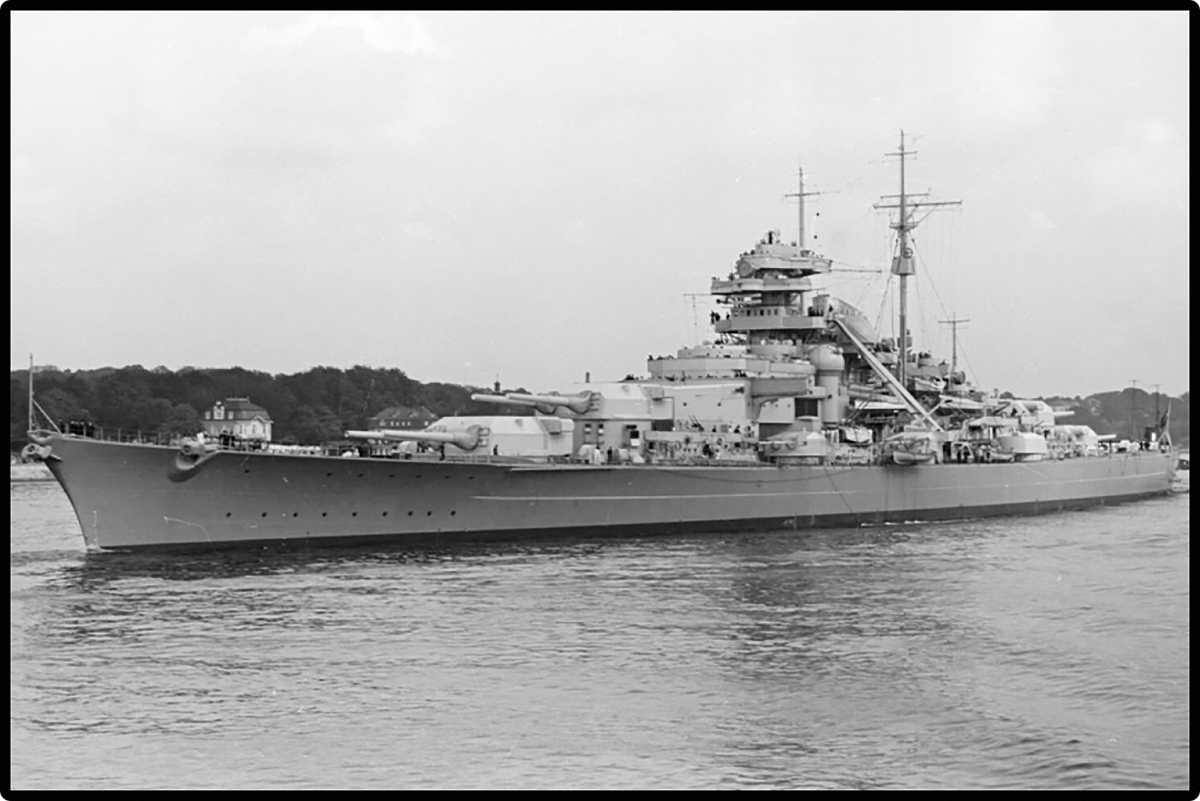COBI 4854 Schlachtschiff Bismarck