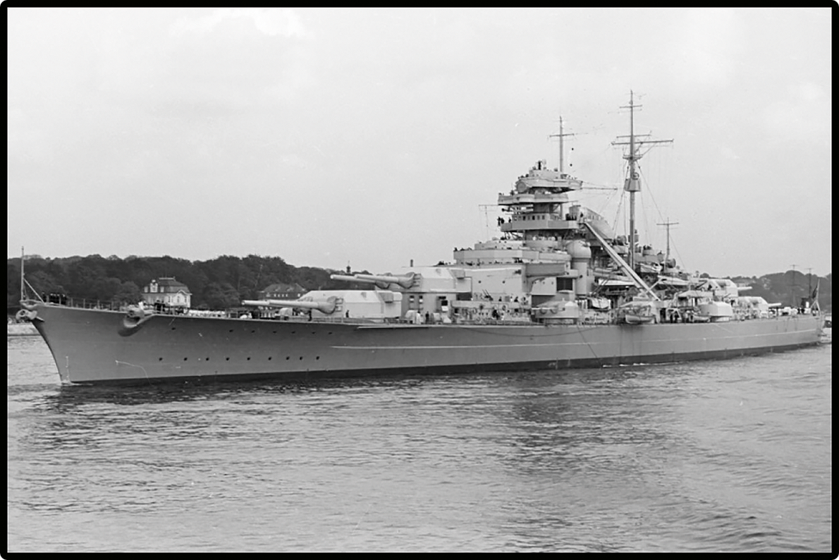 COBI 4860 Schlachtschiff Bismarck